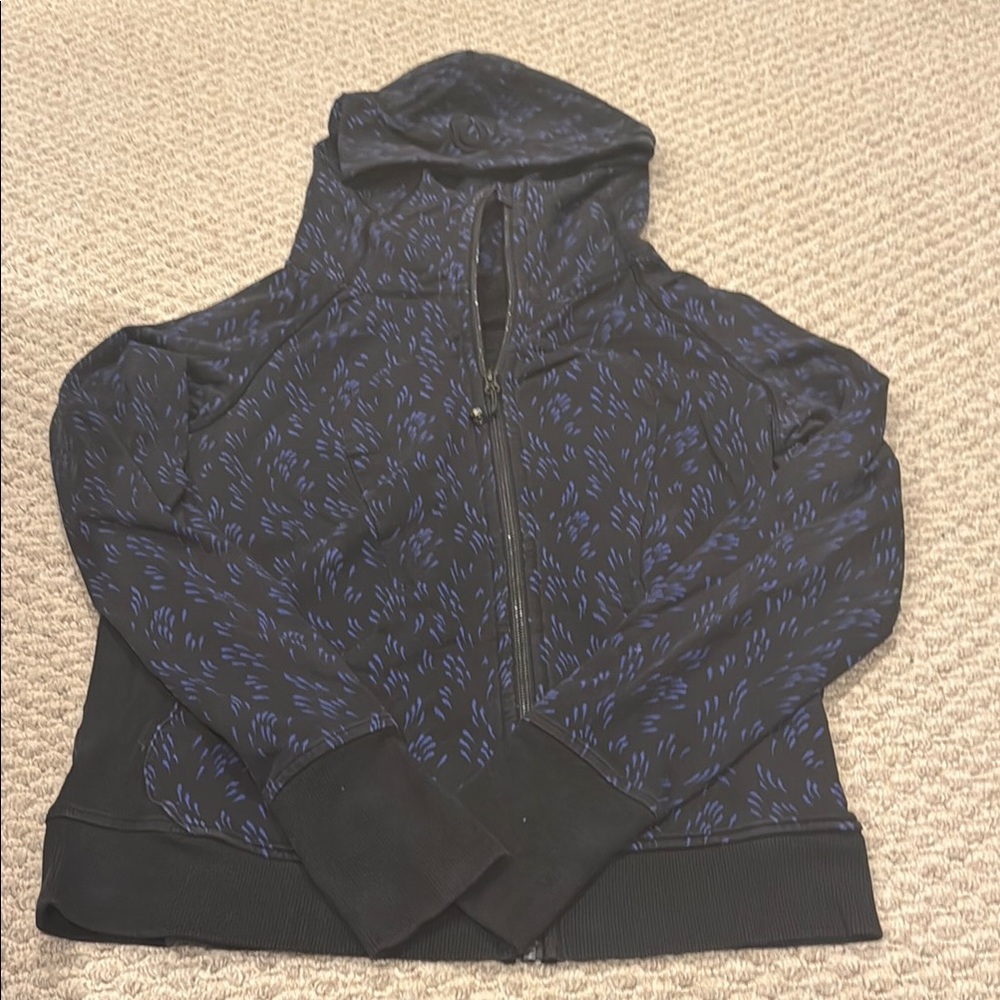 Lululemon Women's Black and Blue Hooded Jacket